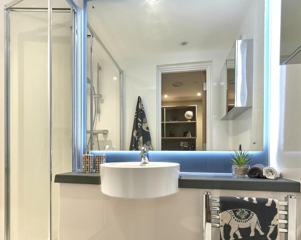 Central Southampton, Zeni Studio Саутхамптън Екстериор снимка
